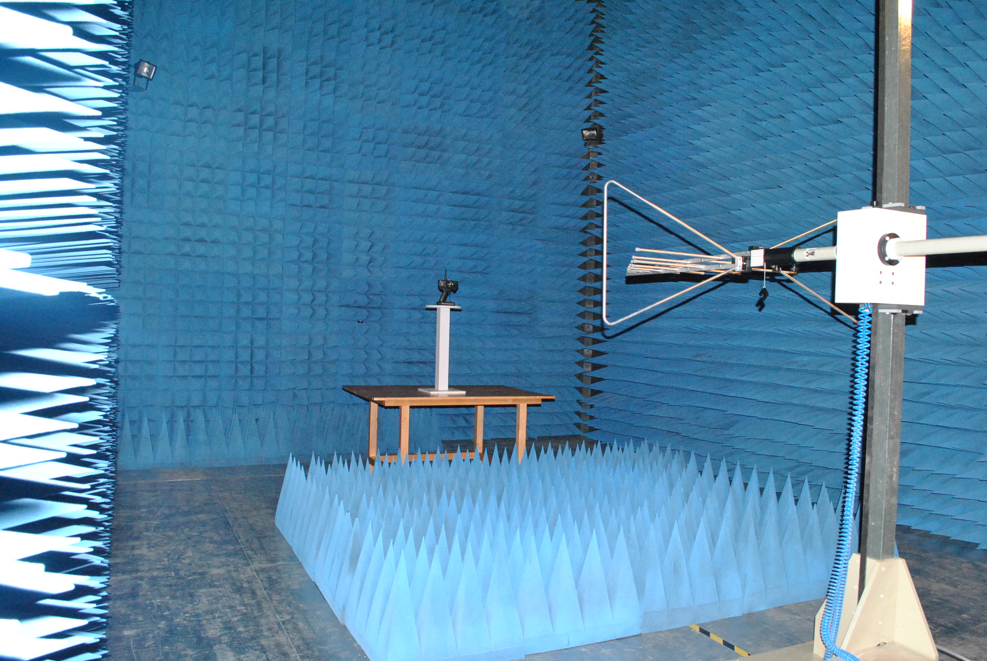 ce�J(r��n)�CEMC�yԇ